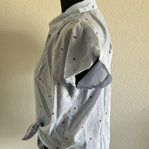 Old Navy Relaxed Blue Striped Button Front Blouse Size Medium - Picture 6 of 10